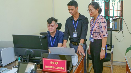 Chính quyền địa phương 2 cấp gỡ khó cấp giấy chứng nhận quyền sử dụng đất