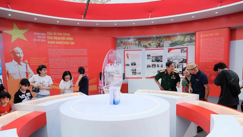 Triển lãm thành tựu đất nước thu hút 6,5 triệu lượt khách tham quan