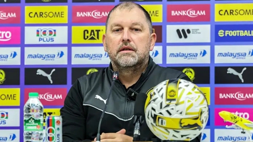 HLV Cklamovski yêu cầu cầu thủ Malaysia tập trung sau chiến thắng vất vả trước Palestine