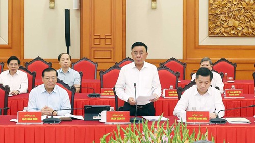 Kết luận của Bộ Chính trị, Ban Bí thư về tăng cường lãnh đạo, chỉ đạo công tác tổ chức đại hội đảng bộ các cấp