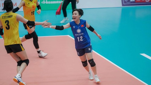 Tin nóng thể thao tối 1/1: Sao bóng chuyền Việt Nam lọt Top 6 thế giới thông báo chia tay CLB sau SEA Games