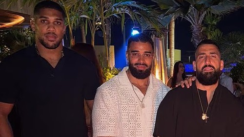 Anthony Joshua được xác nhận đã trong tình trạng ổn định