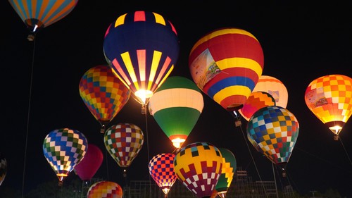 Bầu trời Sa Đéc (Đồng Tháp) đầy màu sắc khinh khí cầu