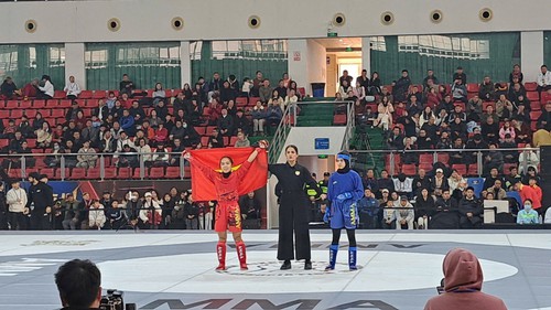 Võ sĩ Việt Nam tung tuyệt kỹ khiến đối thủ Iran chịu thua sau 50 giây, đoạt HCV châu Á danh giá