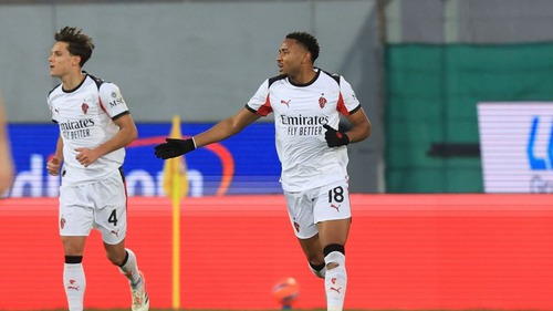 Nkunku giúp Milan thoát thua ở Serie A