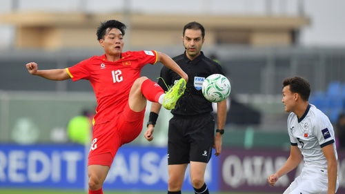 HLV Hoàng Văn Phúc: 'U23 Việt Nam sẽ vào tứ kết'