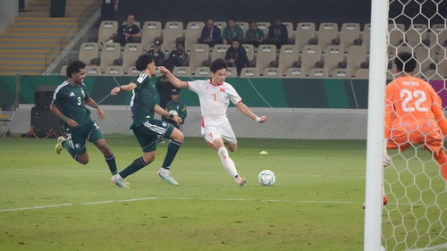 ĐIỂM NHẤN U23 Việt Nam 1-0 U23 Saudi Arabia: Đẳng cấp Đình Bắc, Trung Kiên và 'phù thủy' Kim Sang Sik
