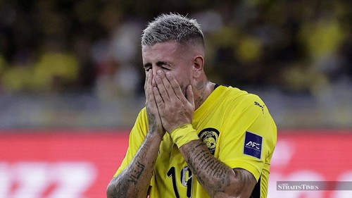 Sụp đổ sự nghiệp sau vụ giả mạo trước ĐT Việt Nam, sao nhập tịch của ĐT Malaysia tính giải nghệ