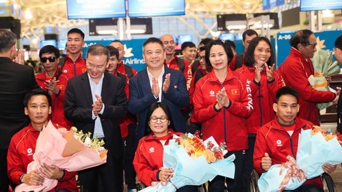 Đoàn thể thao người khuyết tật Việt Nam lên đường dự ASEAN Para Games 13, quyết tâm giành thành tích cao