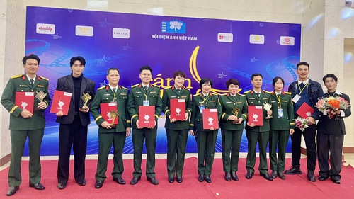 'Mưa đỏ' và 'Không thời gian' thắng lớn tại giải Cánh diều 2025