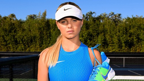 Hãng thời trang khổng lồ của thế giới lấn sân pickleball, ký hợp đồng đầu tiên với 'thần đồng' sở hữu 181 HCV