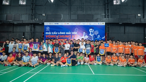 Hơn 800 VĐV tranh tài ở giải cầu lông có tiền thưởng hơn 400 triệu đồng