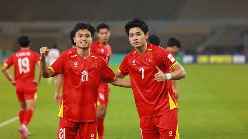 Chuyện tình kín tiếng của sao U23 Việt Nam và hot TikToker 3,7 triệu người theo dõi