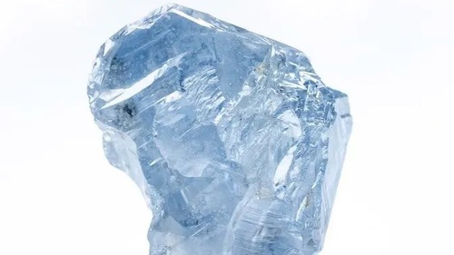 Phát hiện viên kim cương xanh siêu hiếm