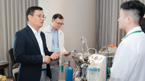 Bộ Y tế kiểm tra công tác trực cấp cứu, khám chữa bệnh phục vụ Đại hội XIV của Đảng