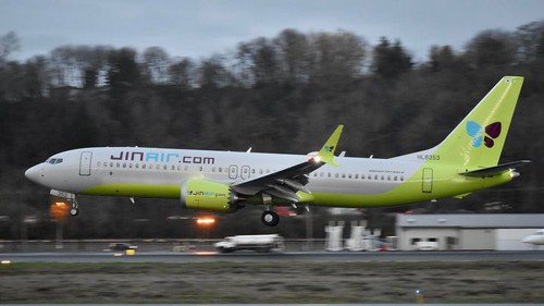 Hàn Quốc sơ tán khẩn 122 người do sự cố trên máy bay hãng Jin Air