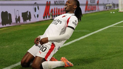 Sao Bồ Đào Nha tỏa sáng, Milan tái chiếm ngôi đầu Serie A