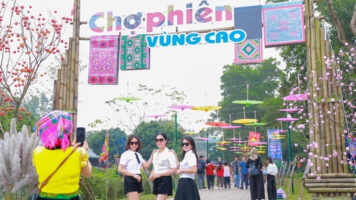 Độc đáo “Chợ phiên vùng cao” tại Hà Nội