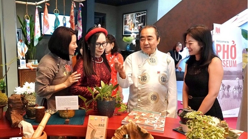 Phong phú sản phẩm du lịch văn hóa, ẩm thực phục vụ Tết tại TP HCM