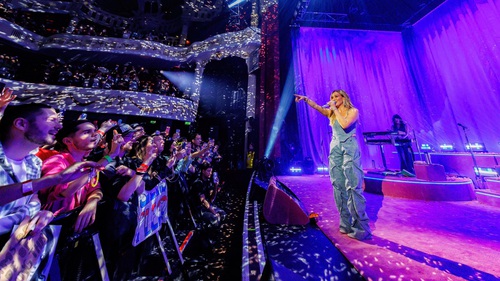 Hilary Duff và màn tái xuất huy hoàng sau gần 2 thập kỷ