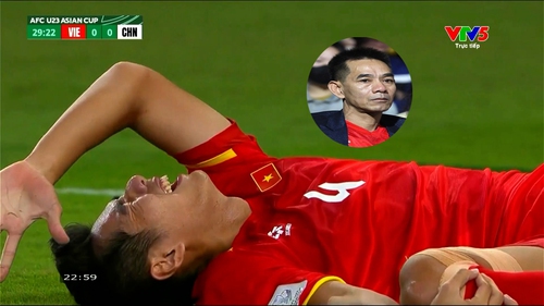 Bố mẹ trung vệ Hiểu Minh bỏ dở trận đấu khi con trai dính chấn thương nhập viện