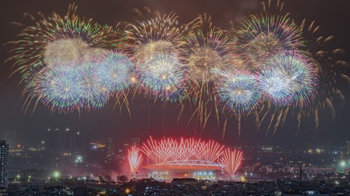 Hà Nội: Tổng duyệt pháo hoa chào mừng Đại hội XIV của Đảng