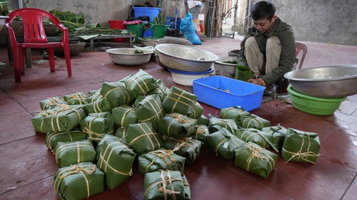 Hải Phòng: Tết về sớm ở làng bánh chưng Thủy Đường