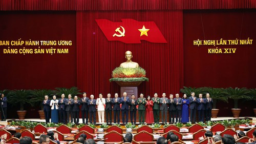 Danh sách 19 đồng chí Uỷ viên Bộ Chính trị khoá XIV