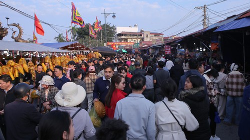 Chợ Viềng - Điểm hẹn văn hóa tâm linh