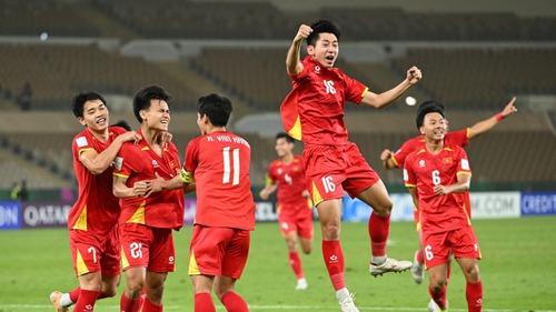 Thày trò HLV Kim Sang Sik và chiến thắng giàu cảm xúc bậc nhất trong lịch sử bóng đá Việt Nam