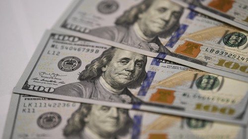 Tuần nhiều giông bão của đồng USD