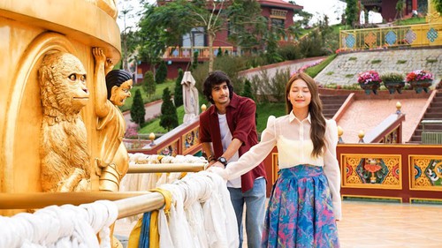 Phim “Vạn dặm yêu em”: Khi "chiếc áo Bollywood" không làm nên doanh thu phòng vé Việt Nam