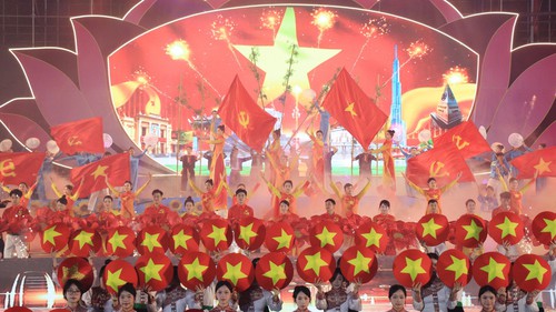 Lào Cai tổ chức chương trình nghệ thuật "Tự hào tiến bước dưới cờ Đảng quang vinh"