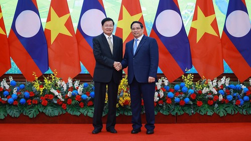 Thủ tướng hội kiến Tổng Bí thư, Chủ tịch nước Lào Thongloun Sisoulith