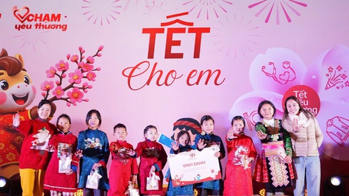Quỹ Chạm Yêu Thương: Hành trình mang "Tết cho em" đến với trẻ em vùng cao Pá Lau