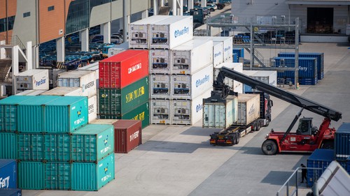 Tổng thống D.Trump tăng thuế lên 25% đối với một số hàng hóa nhập khẩu từ Hàn Quốc