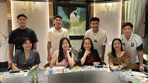 Những 'người hùng' U23 Việt Nam tri ân huấn luyện viên