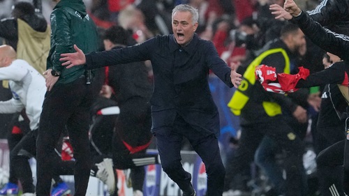Mourinho: 'Đây là đêm lịch sử'
