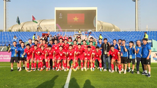 Tin nóng bóng đá Việt hôm nay 7/1: Chủ tịch VFF chúc mừng U23 Việt Nam; Kyrgyzstan dồn sức đấu U23 Việt Nam