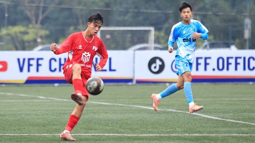 18 án kỷ luật cho cầu thủ đá vòng loại U19 quốc gia