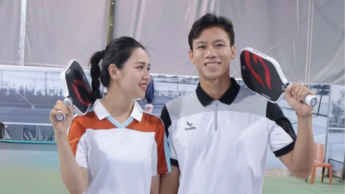Khi V-League tạm nghỉ, pickleball trở thành 'điểm hẹn' mới của các cầu thủ Việt Nam