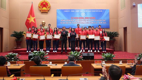 Hà Nội thưởng 3 tỷ đồng cho HLV, VĐV lập công tại SEA Games 33, đội U22 Việt Nam được trao 1 tỷ