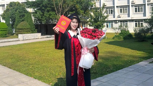 Tin nóng thể thao tối 8/1: Chuyền 2 hàng đầu của ĐT bóng chuyền Việt Nam khoe thành tích học tập đáng nể