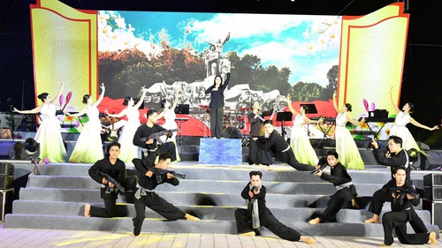 Kỷ niệm 64 năm Ngày hy sinh chị Sứ - Anh hùng lực lượng vũ trang nhân dân Phan Thị Ràng