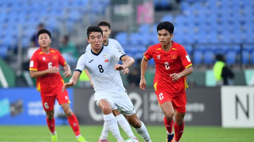 HLV Kyrgyzstan: 'U23 Việt Nam thắng xứng đáng'