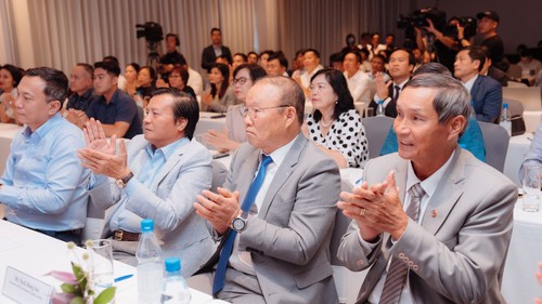 Học viện bóng đá của HLV Park Hang Seo tuyển Giám đốc điều hành