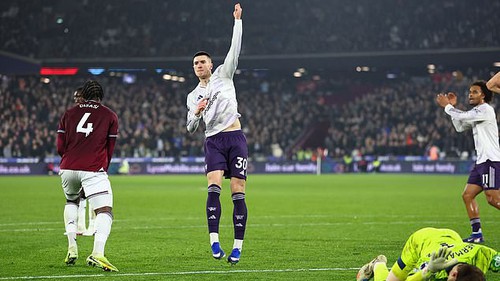 Kết quả bóng đá Ngoại hạng Anh vòng 26 mới nhất: Arsenal lại mất điểm