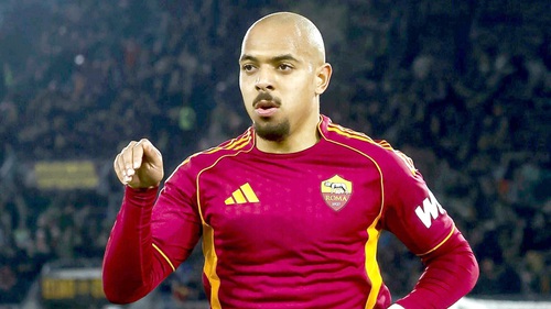 Cuối cùng, Roma đã có một chân sút?