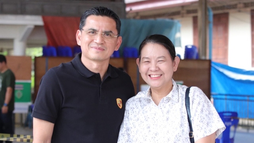 HLV Kiatisuk tuyên bố sẵn sàng tái xuất dẫn dắt ĐT Thái Lan