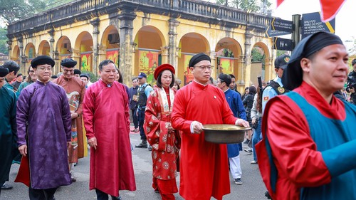 Tái hiện nghi lễ cung đình "Tống cựu nghinh tân" tại Hoàng thành Thăng Long